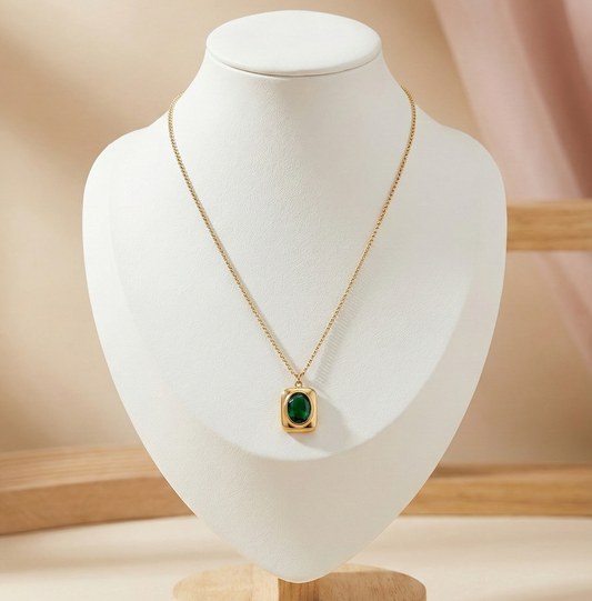 Emerald Aura Pendant Necklace