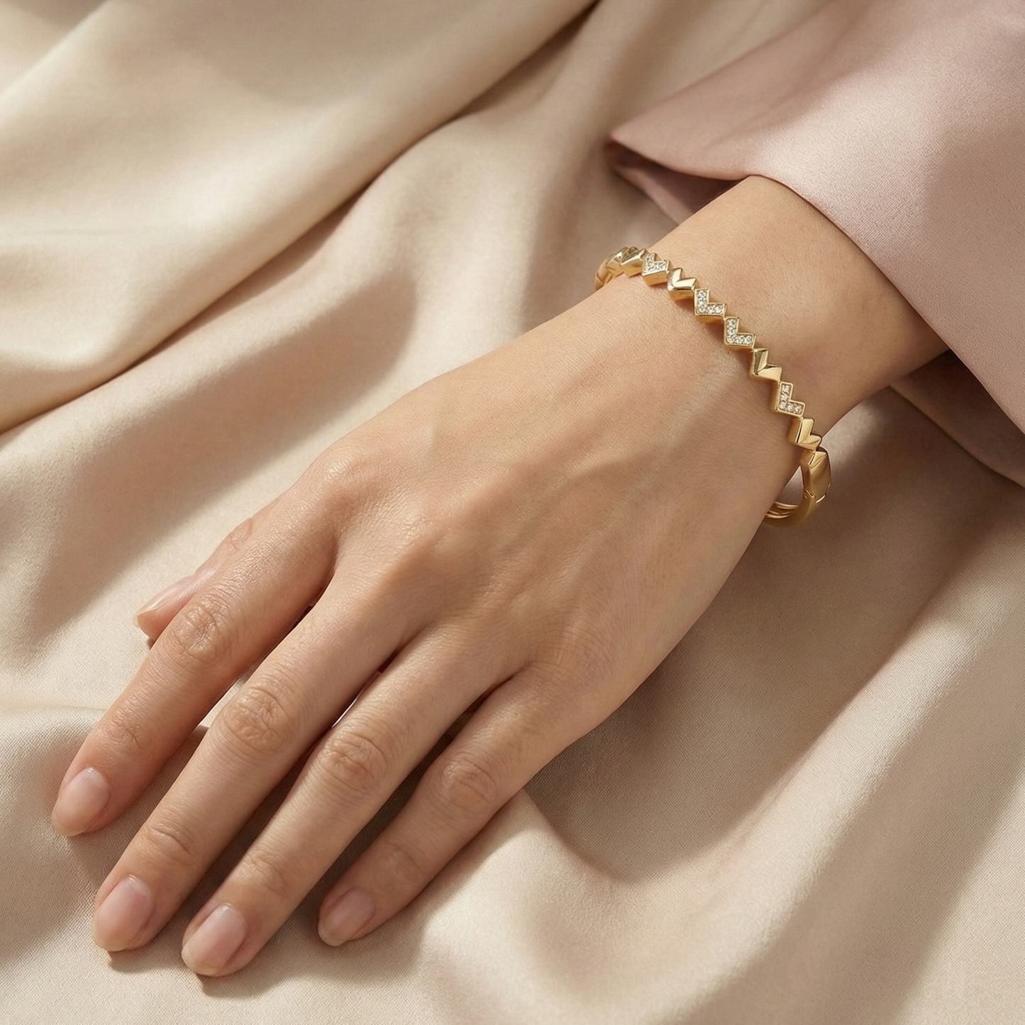 Aurora Zigzag Bangle