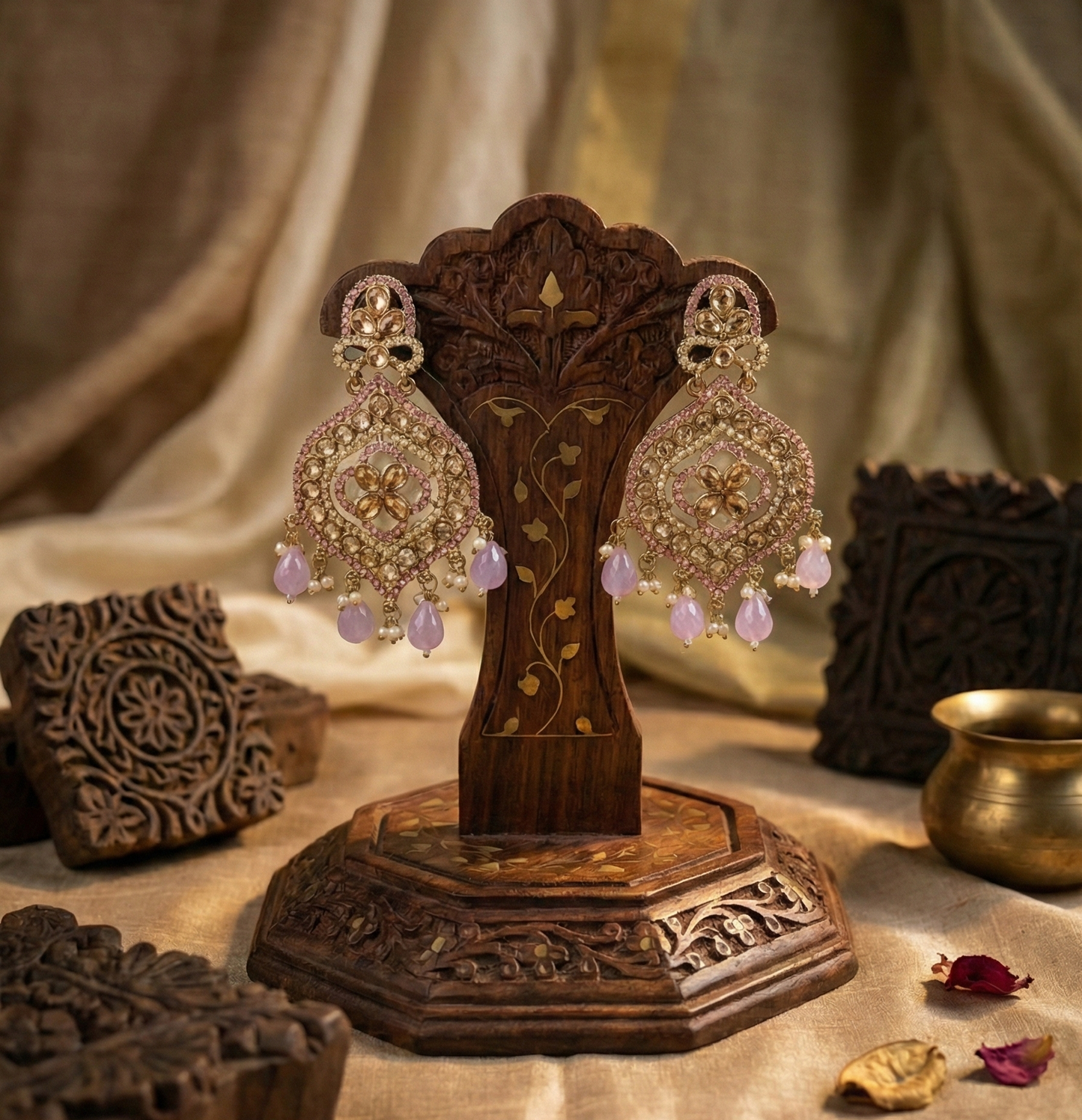 Gulbahaar Kundan Chandbalis