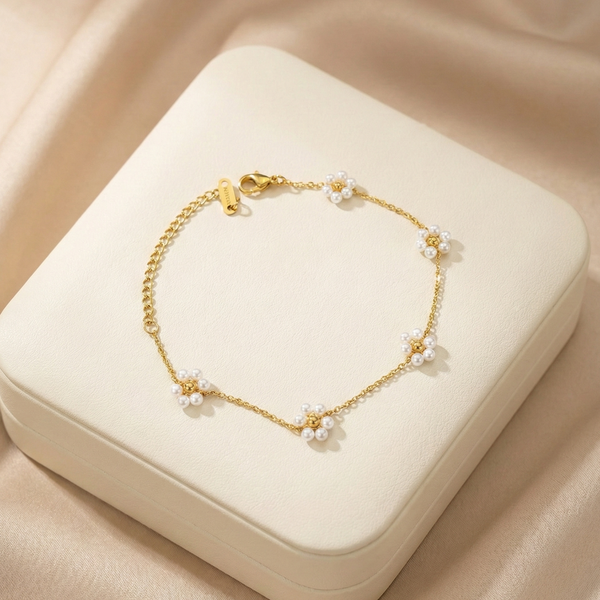 Petal Pearl Charm Bracelet