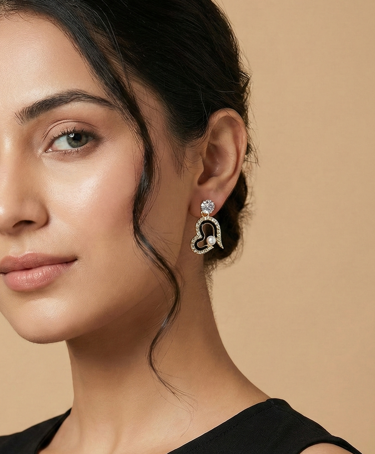 Midnight Heart Pearl Drops